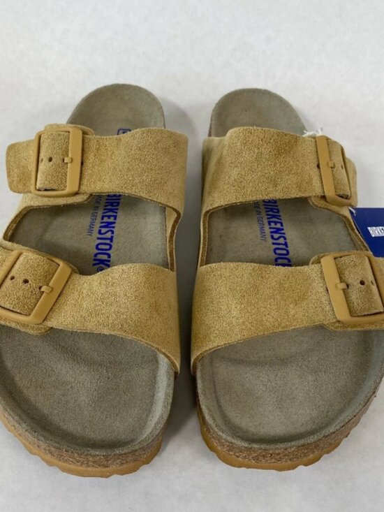 Arizona Soft Footbed Suede Leather in Color Latte Cream  Birkenstock Arizona Latte Cream Suede Leather Soft Footbed Regular Width